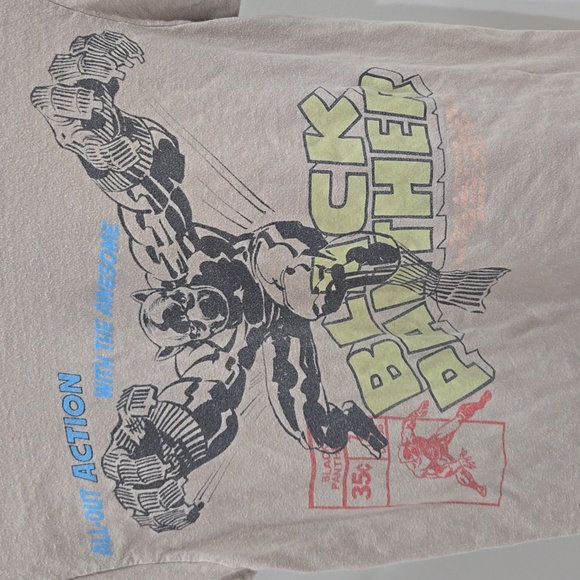 Black Panther Shirt Size Small - Picture 2 of 5